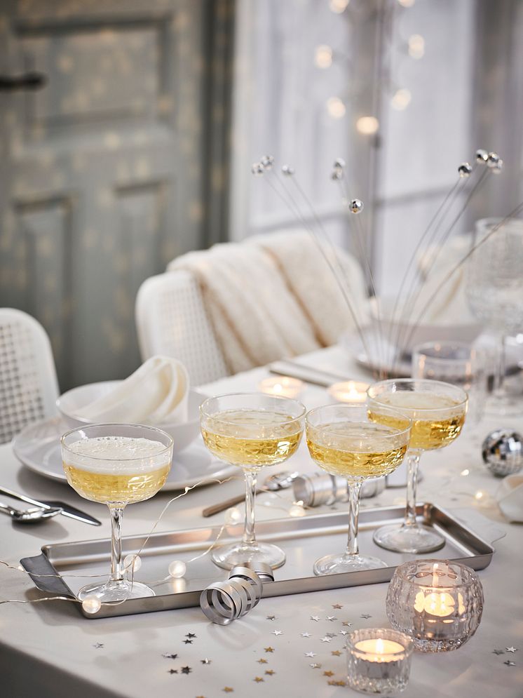 FRÖJDA bakke 49 DKK og champagneglas 4-pak 99 DKK .jpg