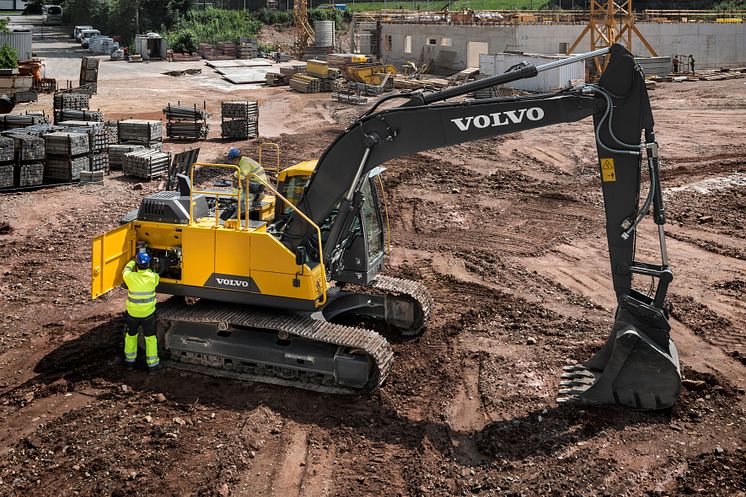 Volvo EC160E och EC180E - enklare serviceåtkomst