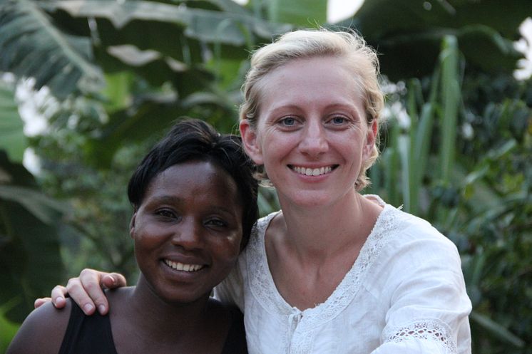 Linda Andersson och Angela Mukababirwa