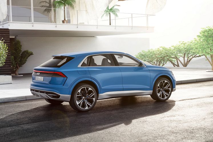 Audi Q8 concept i bombay blue