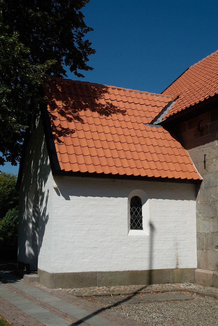 Håndbearbejdede Dantegl tagsten på Siem Kirke_2