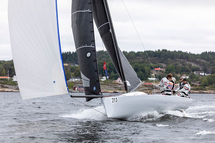 Tjörn runt -23. Startnr 213. Peter Gustafsson. Foto Dan Ljungsvik (1)