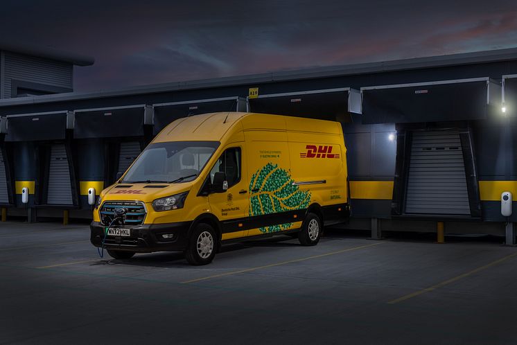 DHL Express Ford E-Transit (1)