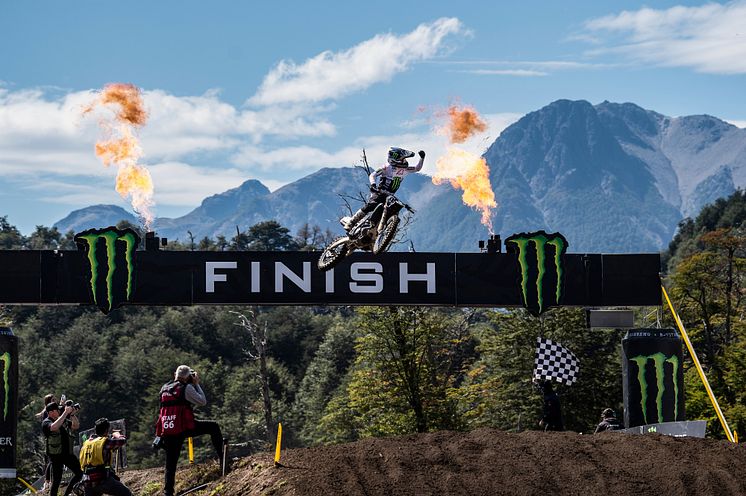 2022032102_003xx_MXGP_Rd3_ルノー選手_4000