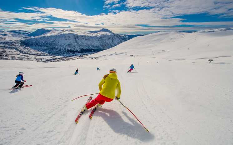 Myrkdalen Fjellandsby, Vestlandets største skisenter, ligger kun 45 minutter fra Flåm