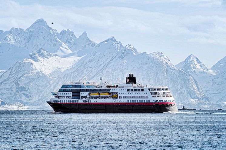 Midnatsol-in-Antarctica©Jørg_Terhart