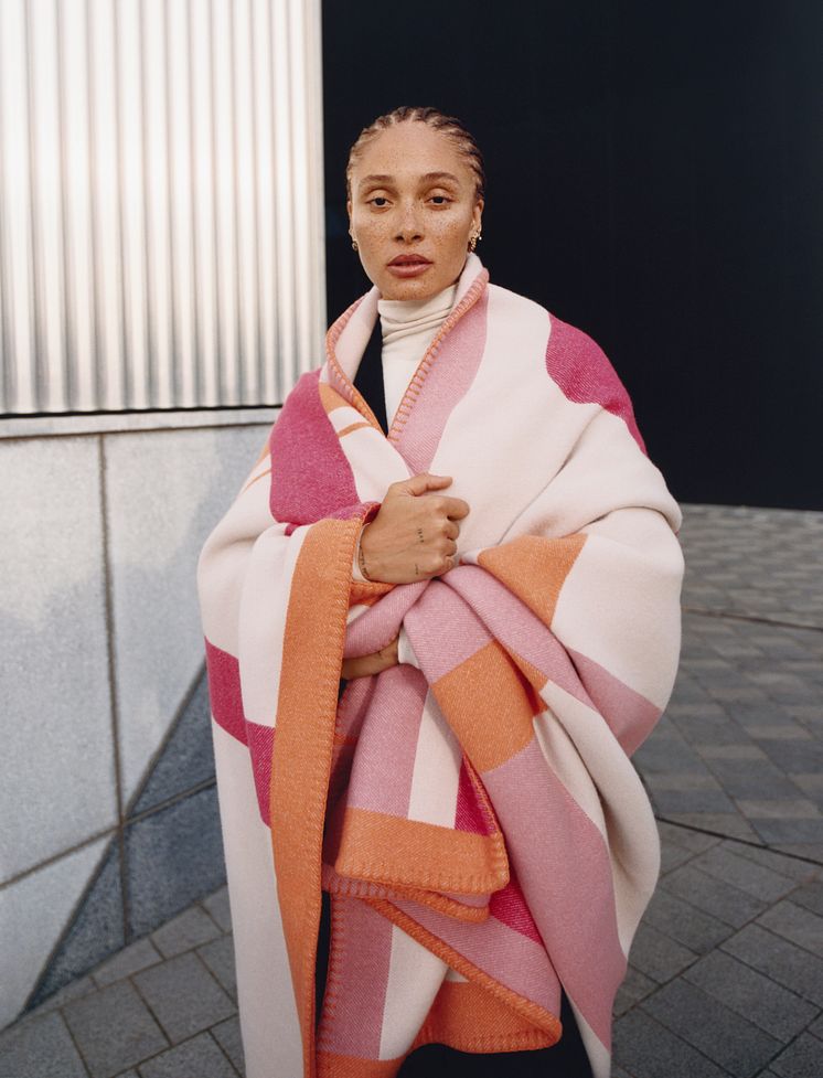 RR_London_Collection_Adwoa_Aboah_Campaign_CT_Blanket_190225.jpg