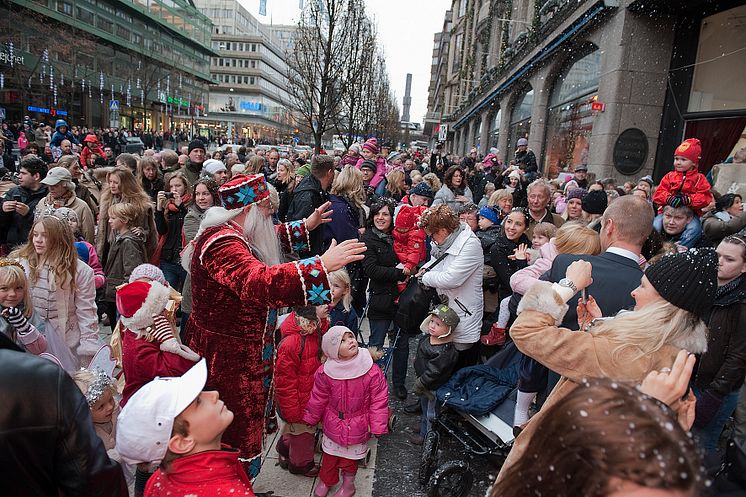 Skyltsöndag på Nordiska Kompaniet i Stockholm. Bild 4