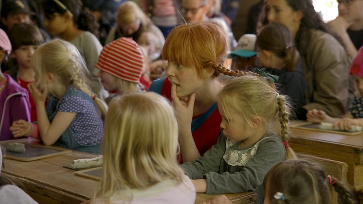 Pippi lyssnar på sagor