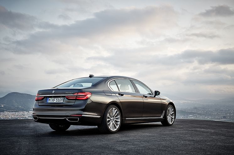 BMW 7-serie - Bagfra