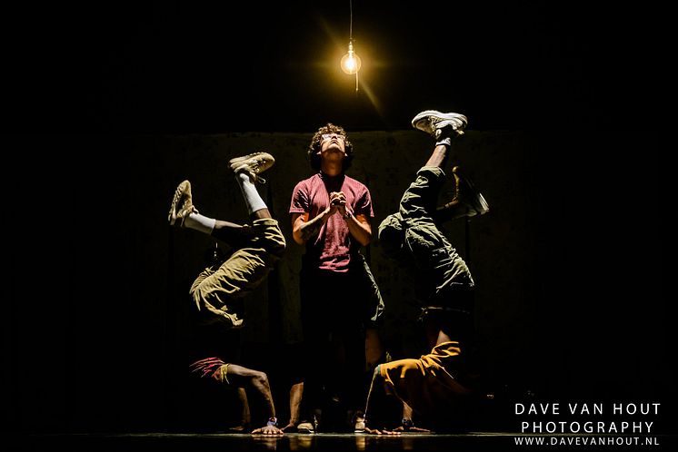betweenus_Foto Dave van Hout