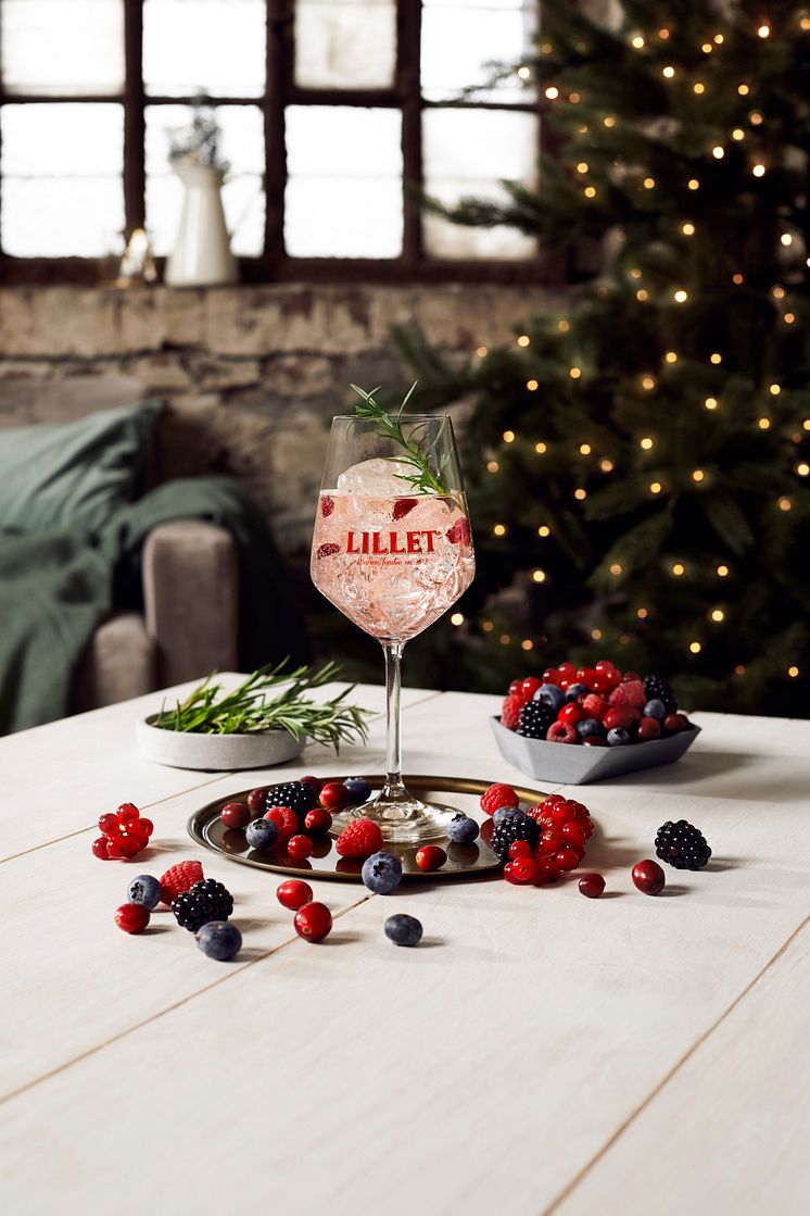 LILLET_WINTER_BERRY_Winterdrink