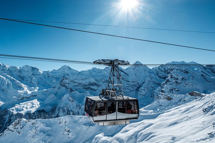 Kabine der Luftseilbahn zwischen Birg und Schilthorn