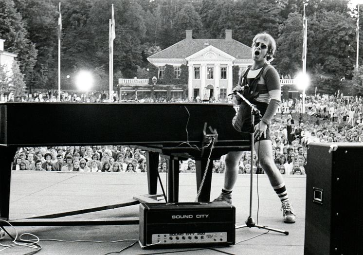 Elton John 1971