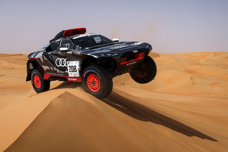 Audi RS Q e-tron (Dakar Rally)