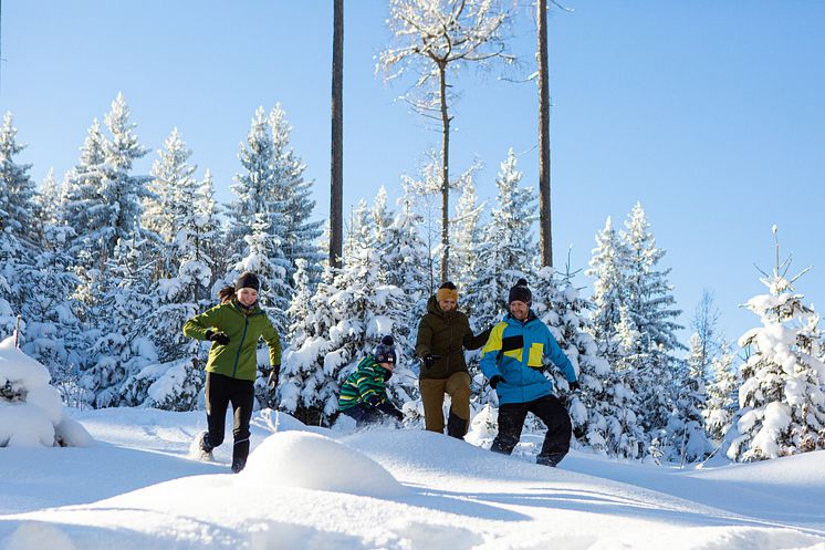 Winterspaß_Schnee_Familie Foto_TVE_Studio2media.jpg