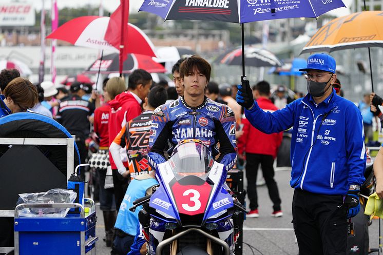 2023101602_003xx_JSB_rd8_岡本裕生選手_4000