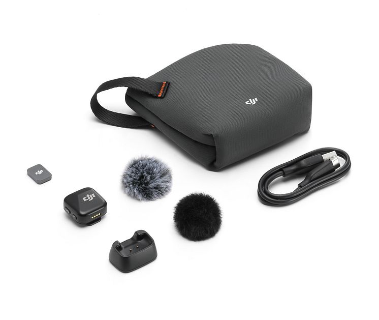 DJI Mic Mini Transmitter（Infinity Black）—Left Side 45 Degree.jpg
