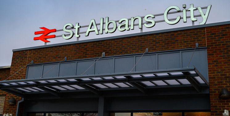 St Albans City station