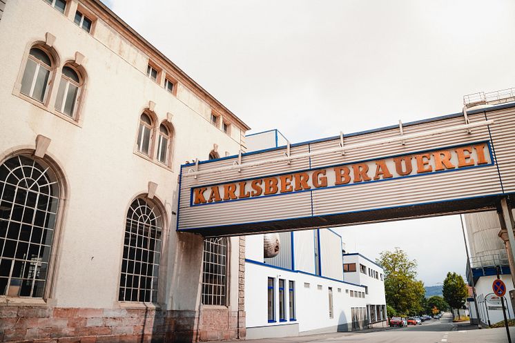 Blick auf die Alte Schlosserei und Brücke