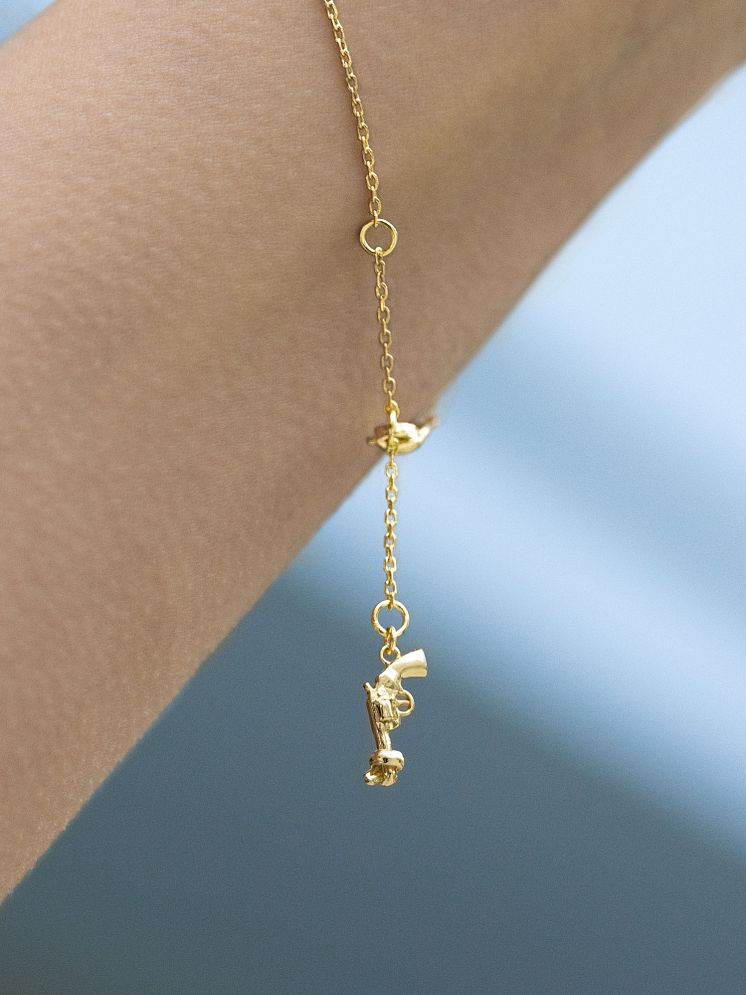 Women_s Bracelet Gold.jpg