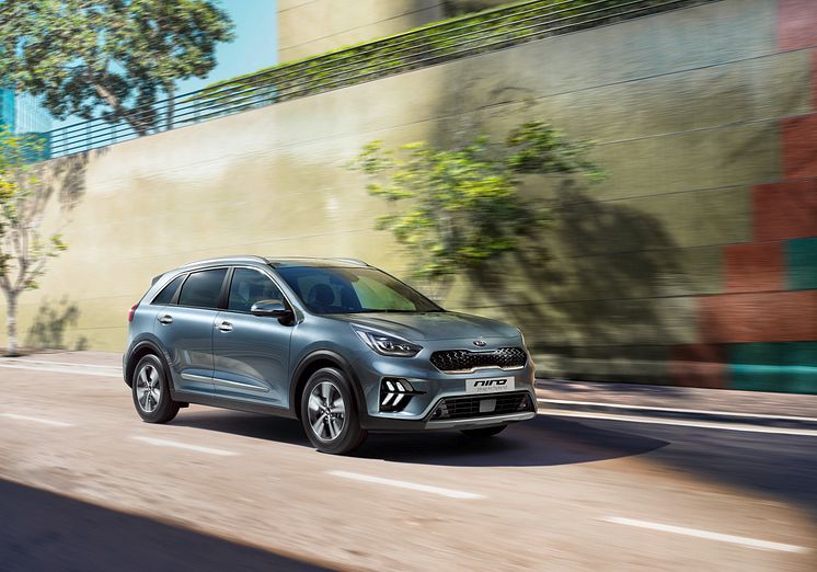 kia_niro_phev_my20_rhd_3_4_front_driving_15189_89229