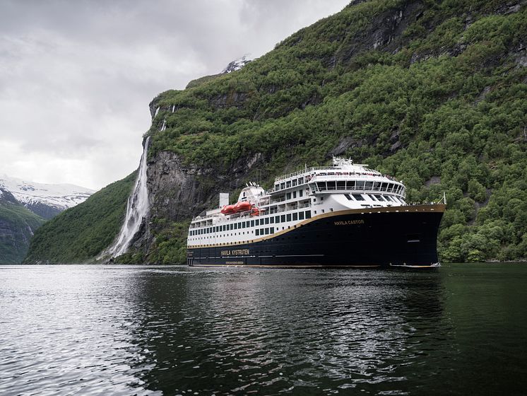 Havila Castor in the Geirangerfjord