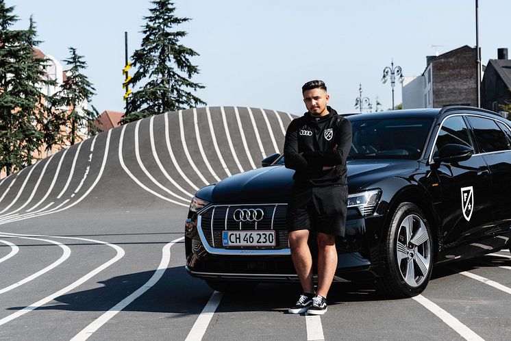 Audi e-tron og Fatih Üstün fra Future FC i København
