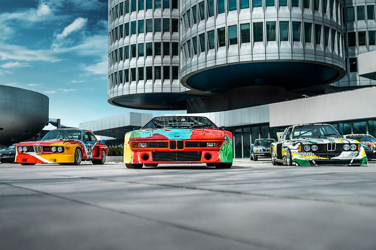 P90589834_highRes_bmw-art-car-collecti.jpg