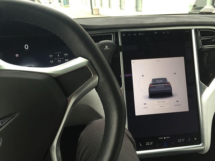 Interaktiv skjerm  i Tesla