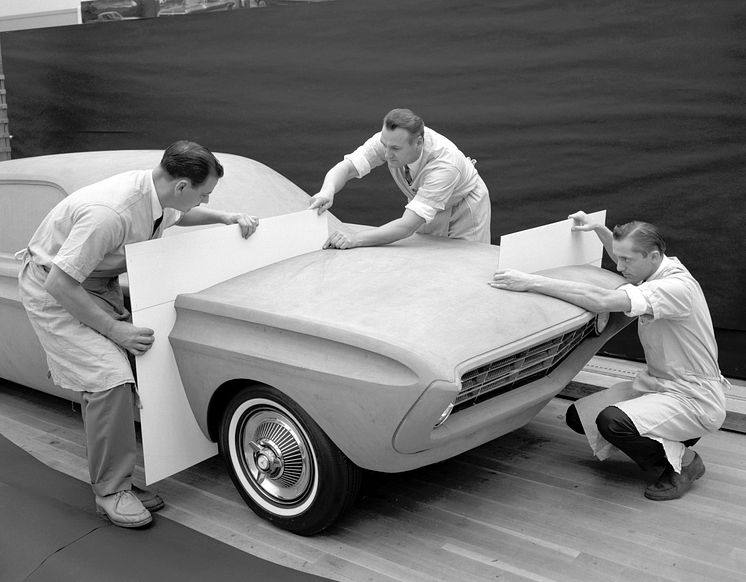 Q1_Special-Falcon_1962-Ford-Styling-Center-clay-modeling