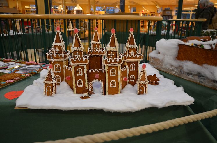 Bräckliga bruna byggen, pepparkaksslott