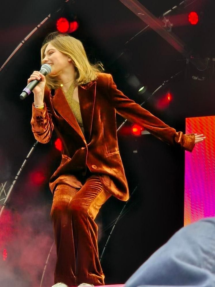 Zoé Clauzure singing in Malmo Eurovision 2024.jpeg