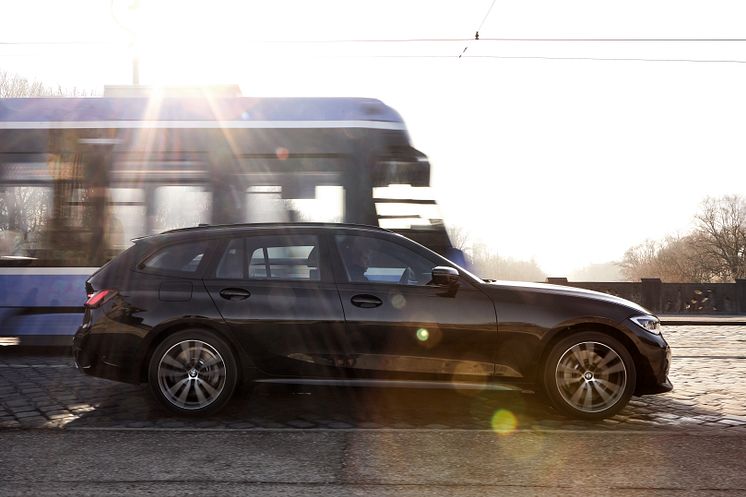 BMW 330e xDrive Touring