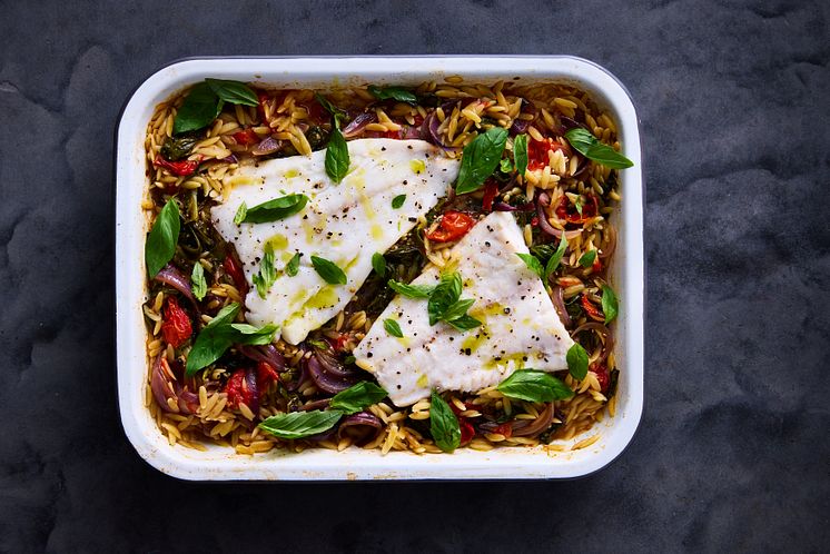 Baked Norwegian cod and cherry tomato orzo with spinach and basil (1)