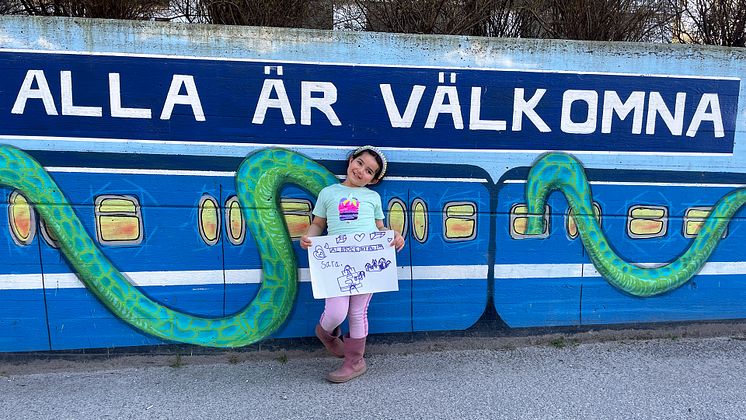 Sara 6 år - vinnare i Botkyrkabyggens teckningstävling 2024.jpg