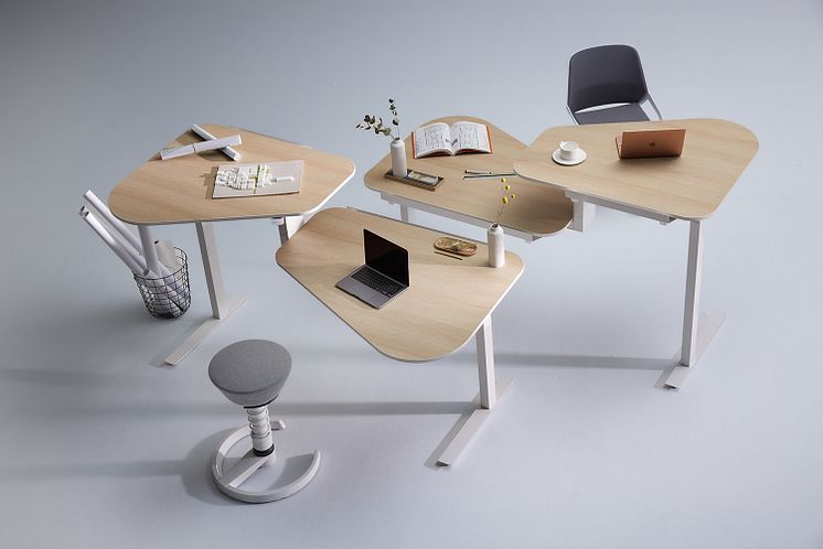 Aeris Active Office Desk_2.jpg