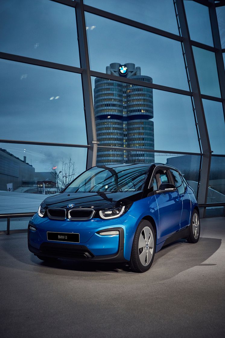 BMW i3 i Protonic Blue