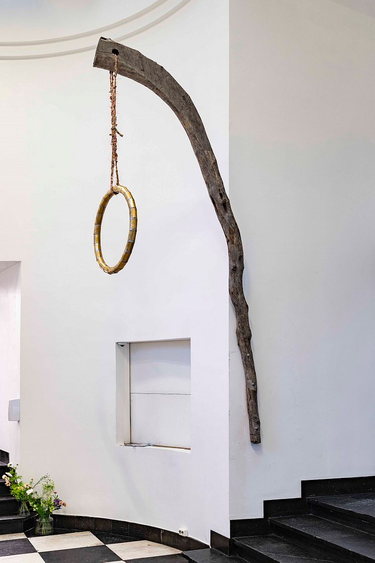 Joar Nango, The same rope that hung you will pull you up in the end, 2020. Astrup Fearnley Collection. © Joar Nango. Courtesy Bergen Kunsthall. Photo: Thor Brødreskift.
