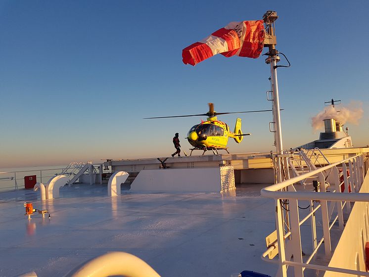 Helikopter-øvelse på M/F Berlin