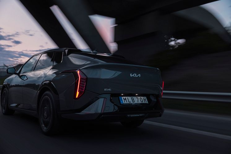 Elbilen Kia EV4 lanseras Sverige 