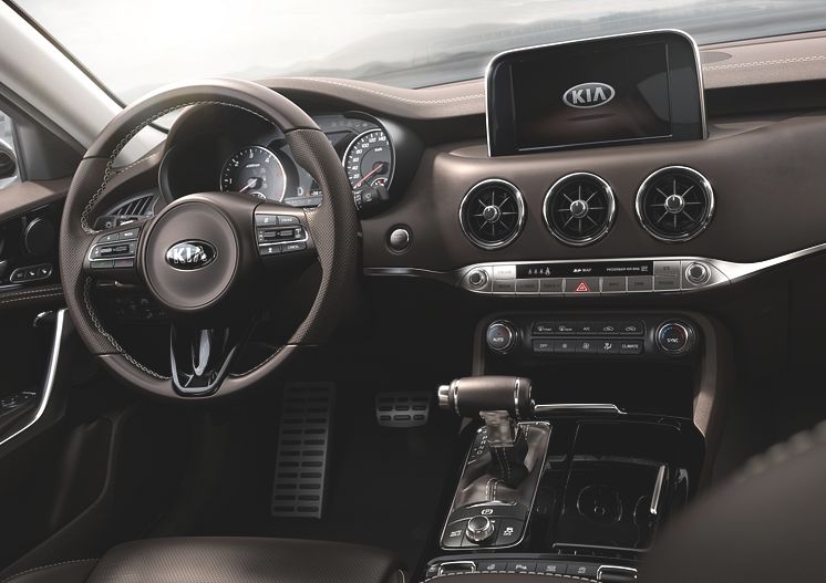 Kia Stinger GT Interior (3)_EU Spec