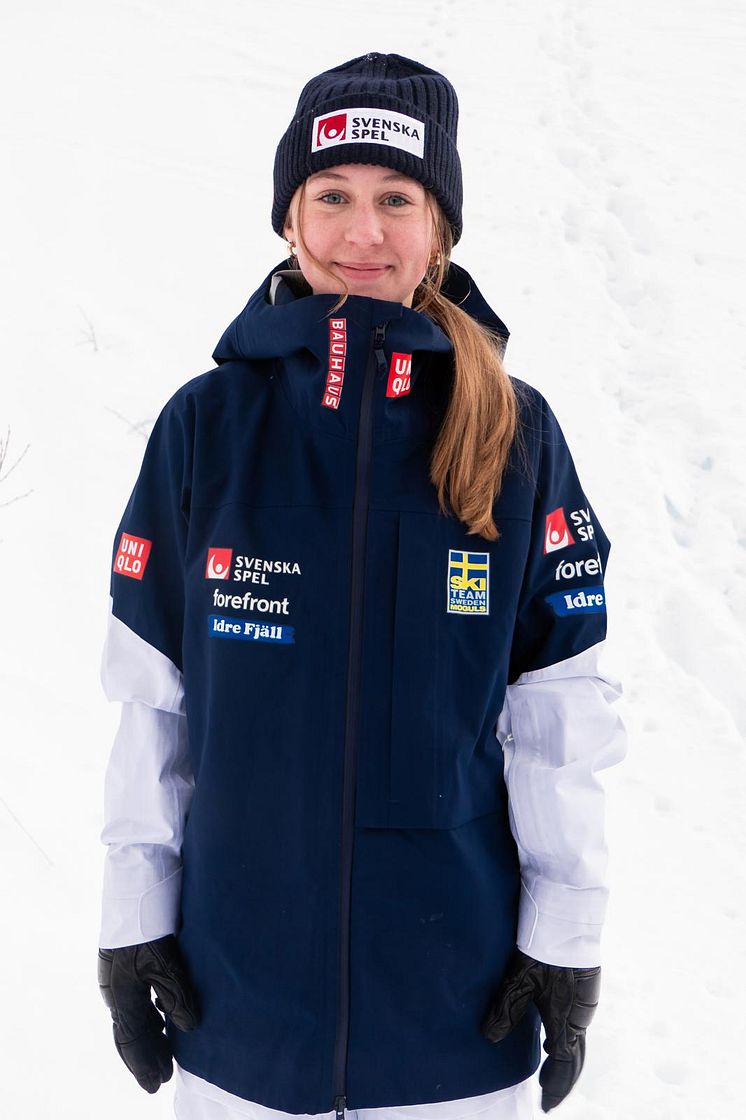 Nova Nilsson.jpg