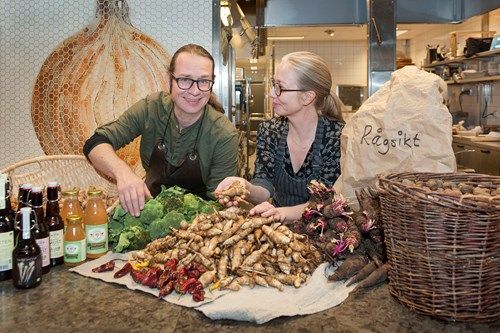 Hvita Hjorten är en av åtta matställen i Lidköping omnämnda i White Guide.