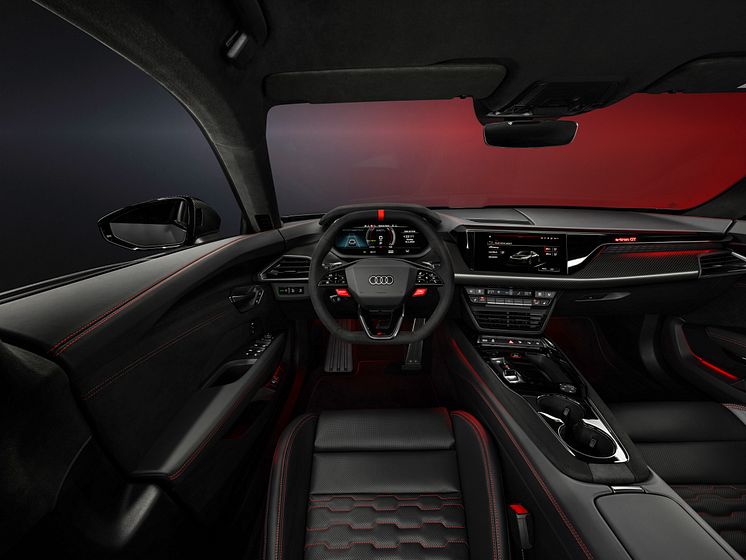 Audi RS e-tron GT (Nimbusgrå perleeffekt)