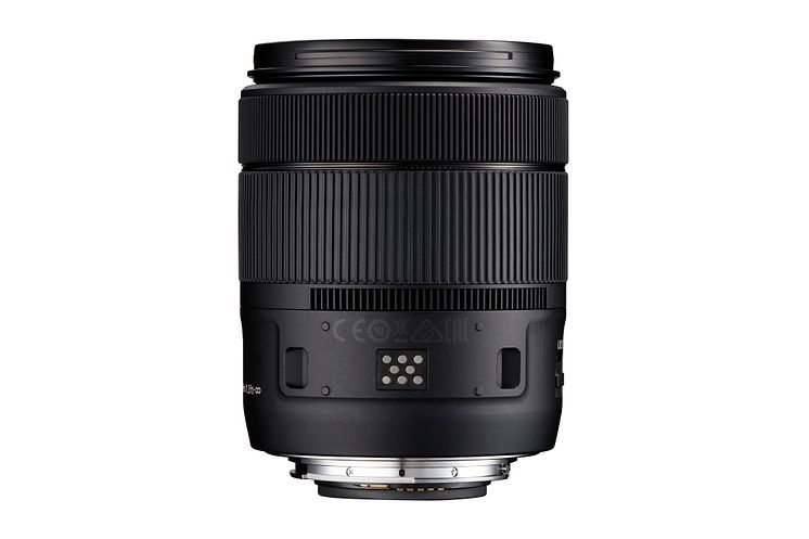 EF-S 18-135mm f3.5-5.6 IS USM  Underside without cap