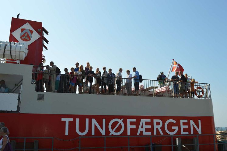 Flere tager til Tunø, efter at færgepriserne er blevet sat ned. 