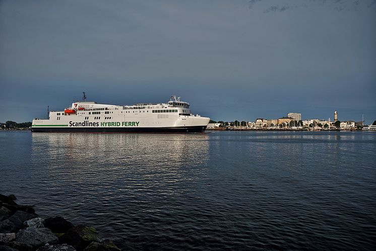 Jungfernfahrt von Scandlines' neuer Hybridfähre "Berlin" - 23. Mai 2016