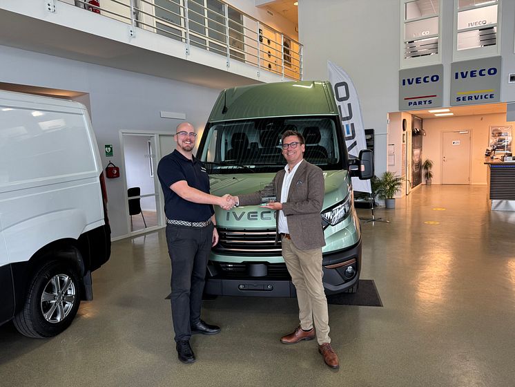 Christian Friis Årets Säljare IVECO.jpg