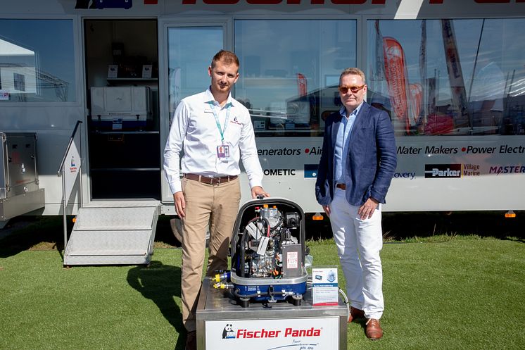 Hi-res image - Fischer Panda UK - Fischer Panda UK’s Marketing Director, Chris Fower, and Fairline’s Design and Engineering Director, Wayne Huntley, at Southampton Boat Show